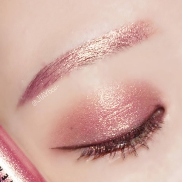 ✨HOST PICK✨ MAC Cosmetics Pigment - ‘Rose’ - Picture 5 of 5